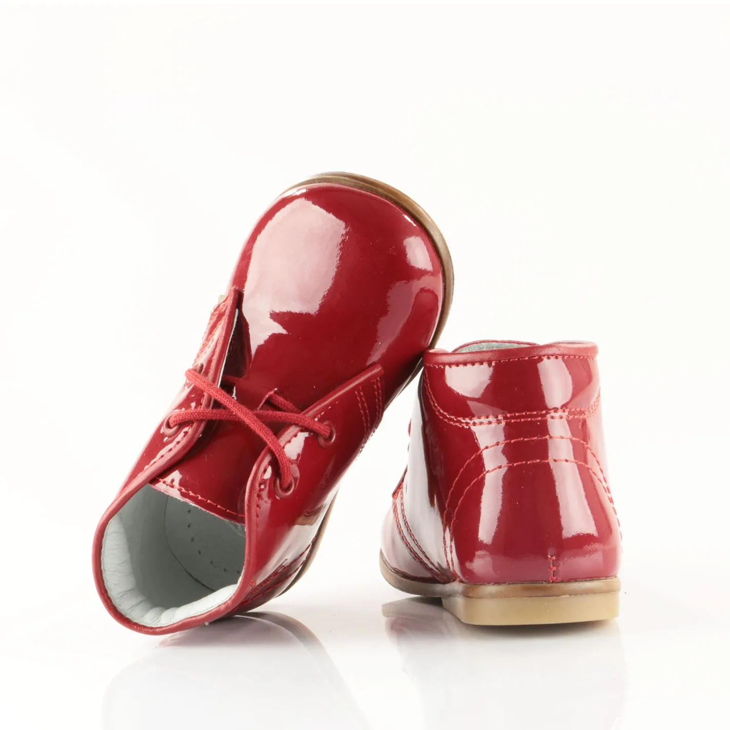 (2393-1) Emel red patent classic first shoes