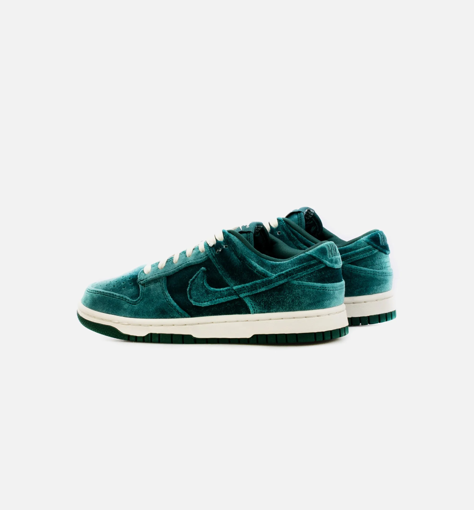 Dunk Low Velvet Tea Womens Lifestyle Shoe - Green