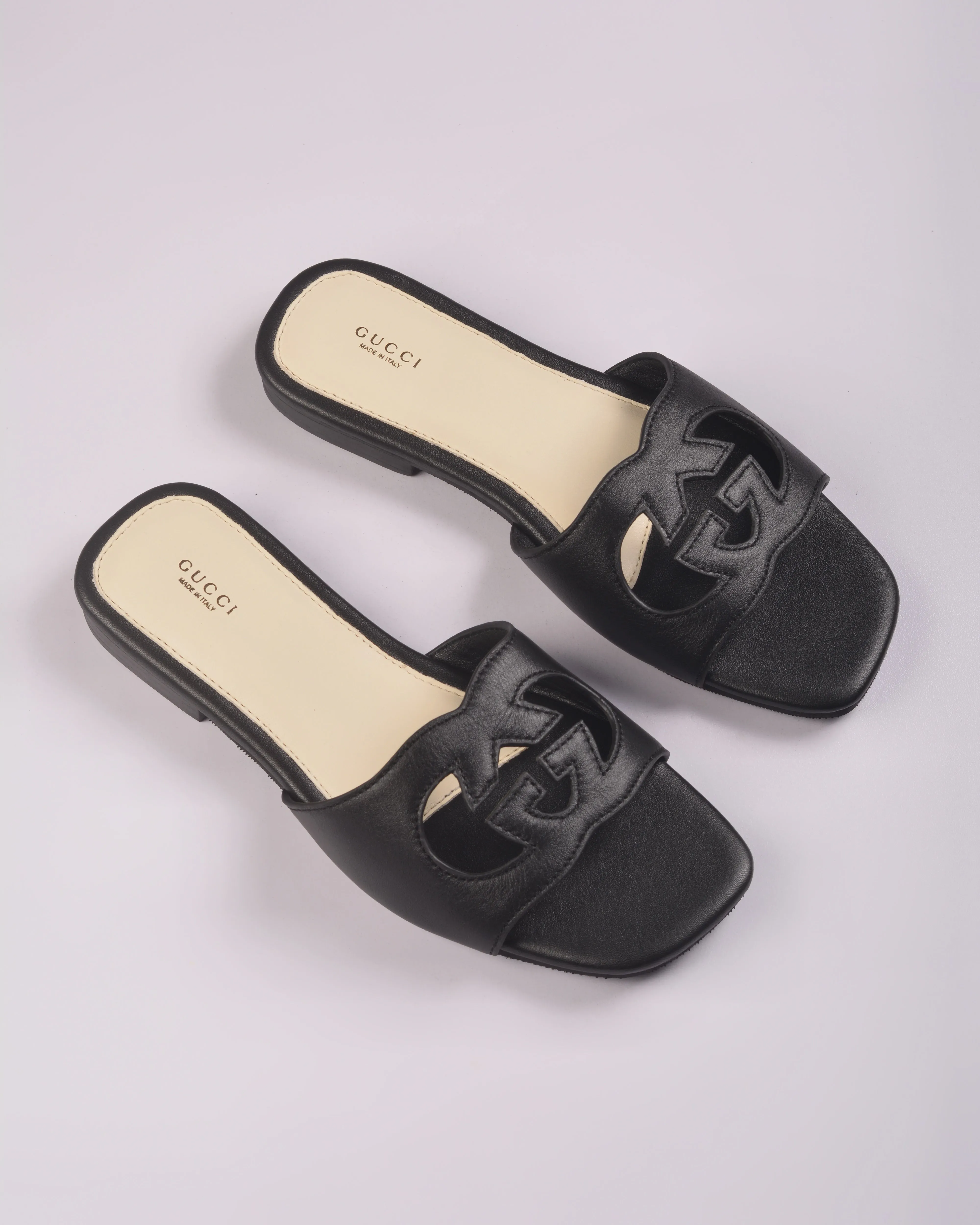 G Cut-Out  Women's lnterlocking Slide Sandal Black