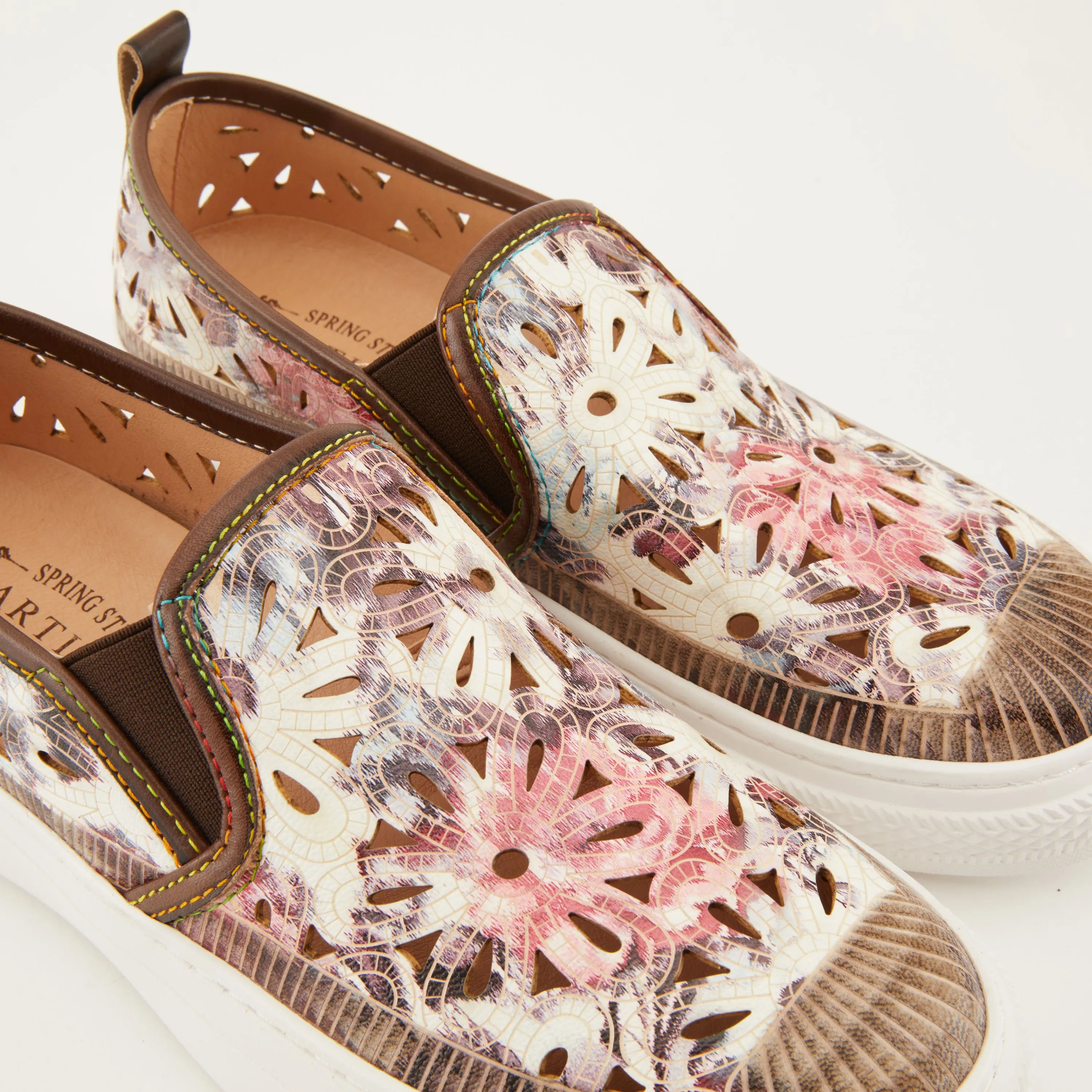 L'ARTISTE DENOFEDEN SLIP-ON SHOE