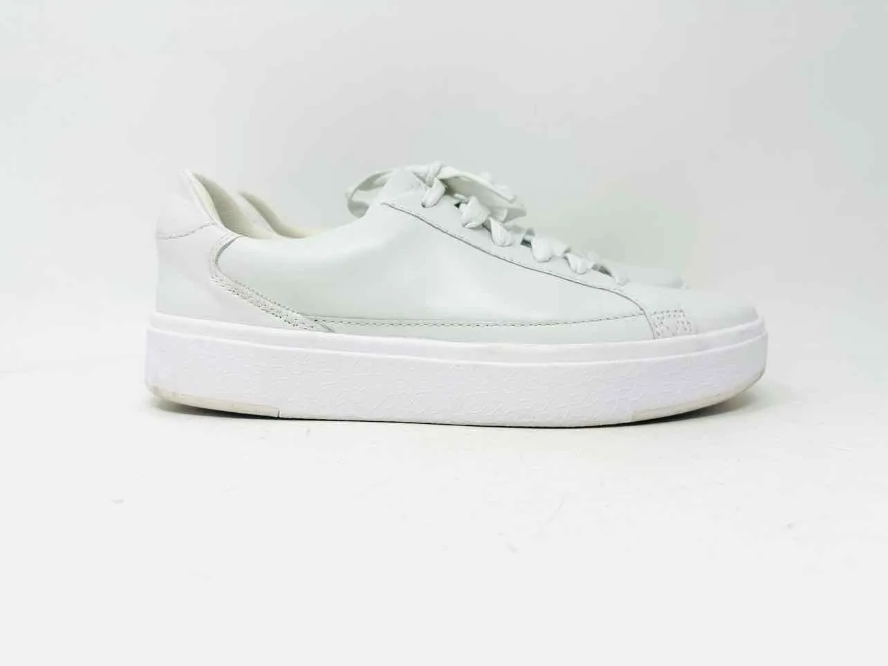 Size 8.5 White Lace-Up Leather Shoes Sneakers