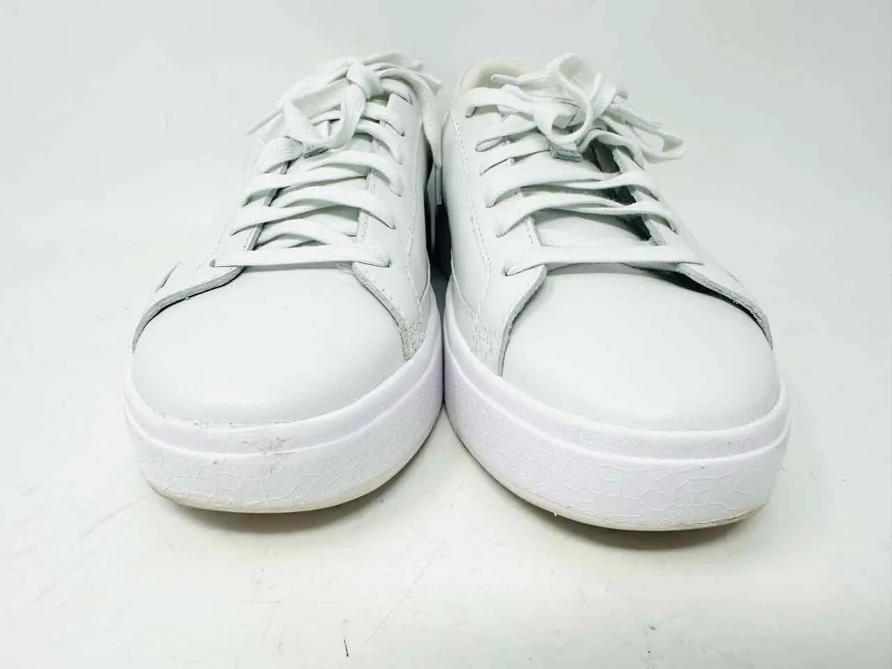 Size 8.5 White Lace-Up Leather Shoes Sneakers